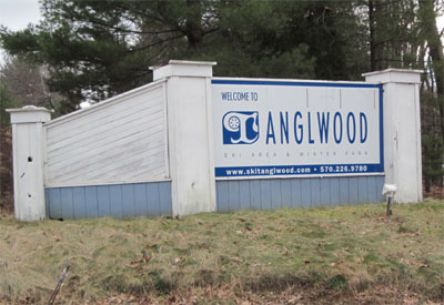 entrance to Tanglwood ski area